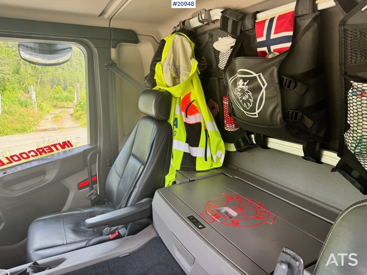 Garbage truck Scania P410: picture 36