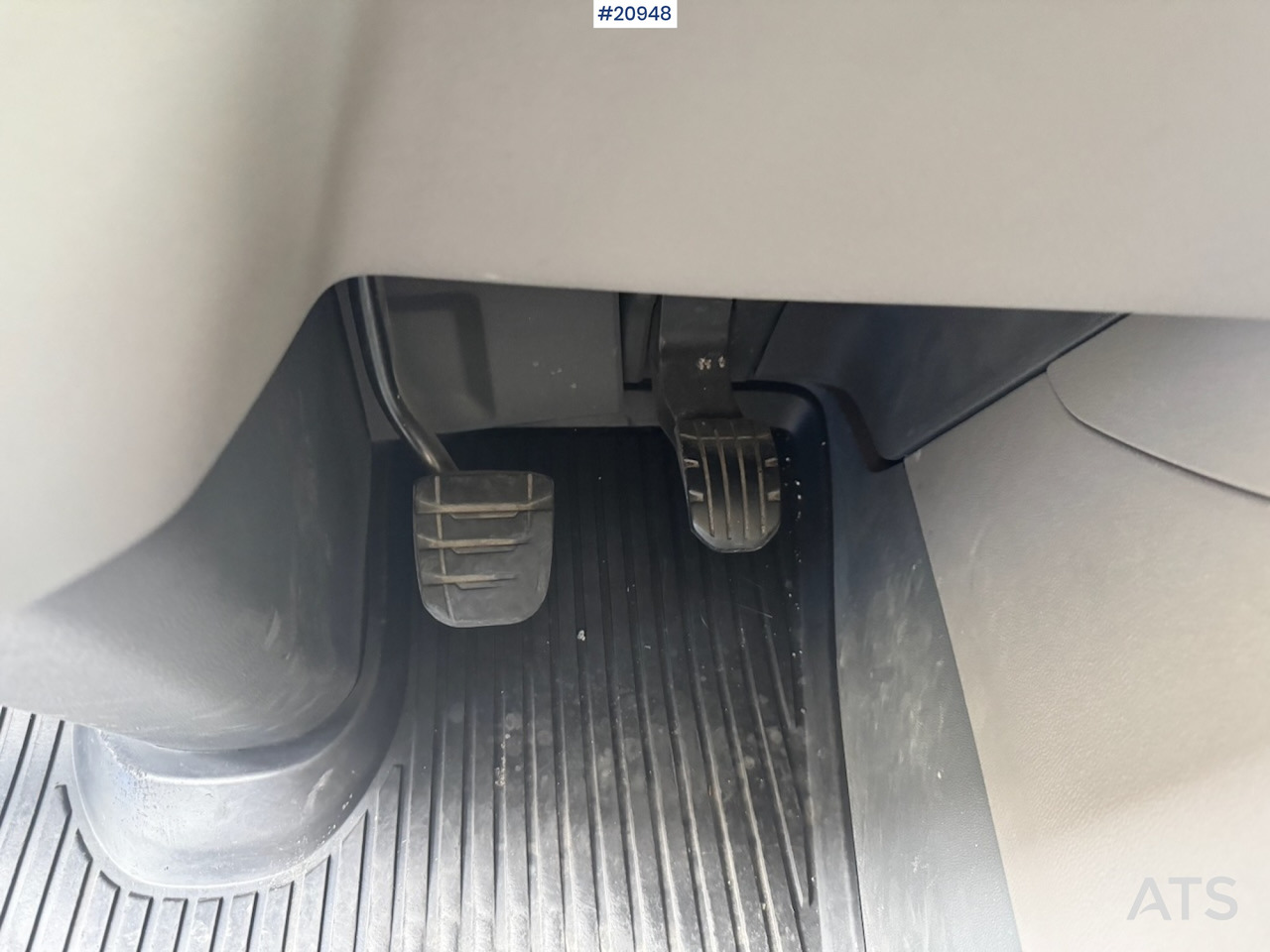 Garbage truck Scania P410: picture 45