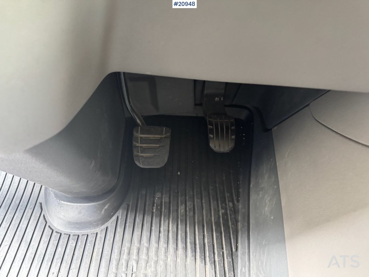 Garbage truck Scania P410: picture 39