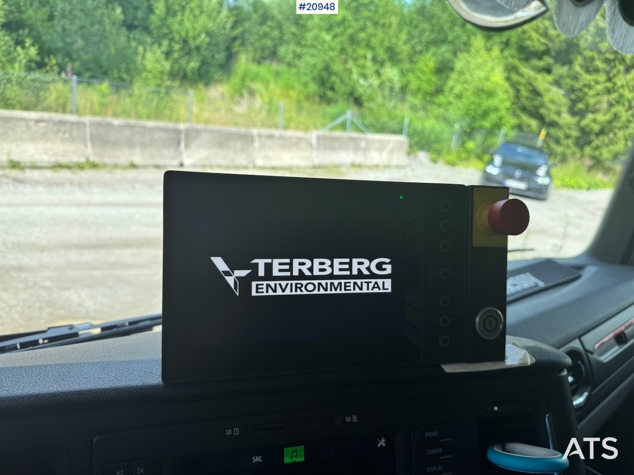 Garbage truck Scania P410: picture 47