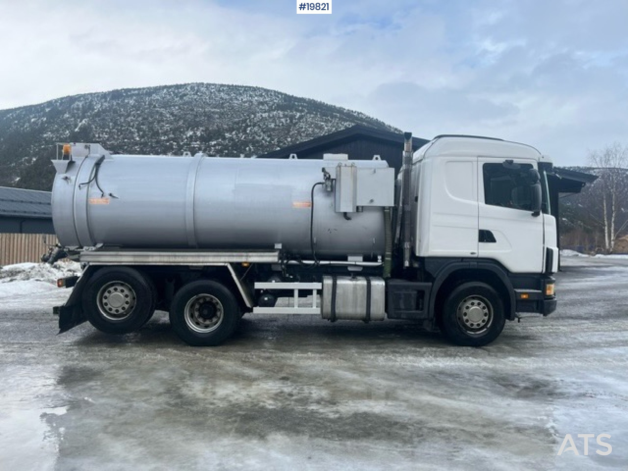 Tank truck Scania R164: picture 6