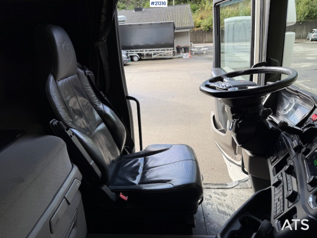 Scania R520 - Box truck: picture 5 Scania R520 - Box truck: picture 5