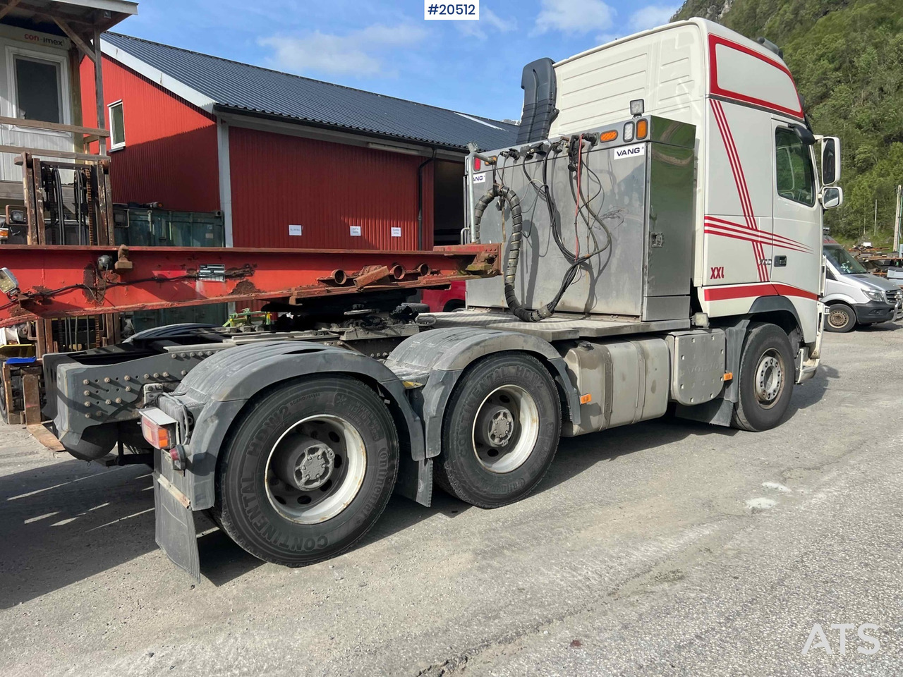 Tractor unit Volvo FH16: picture 15