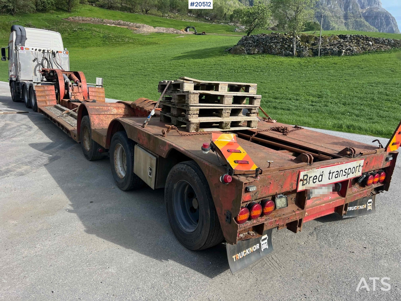 Tractor unit Volvo FH16: picture 38