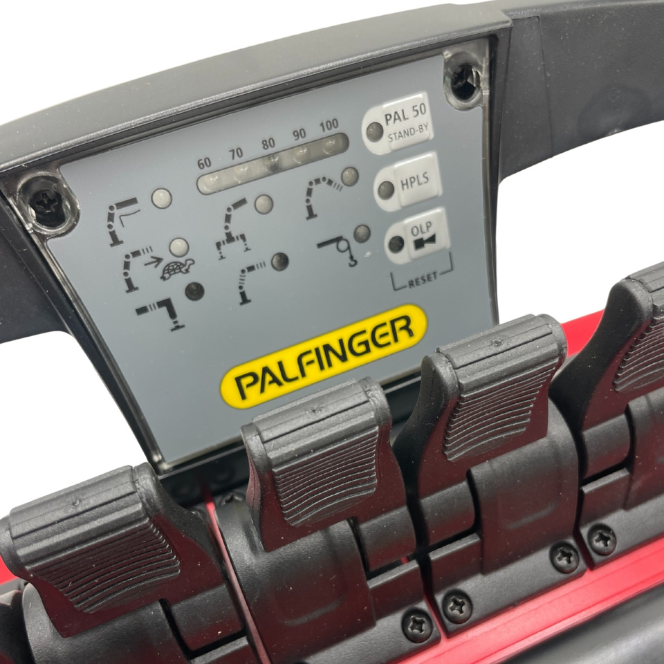 PALFINGER RADIO REMOTE CONTROL EEA4481A - Electrical system for Loader crane: picture 3 PALFINGER RADIO REMOTE CONTROL EEA4481A - Electrical system for Loader crane: picture 3