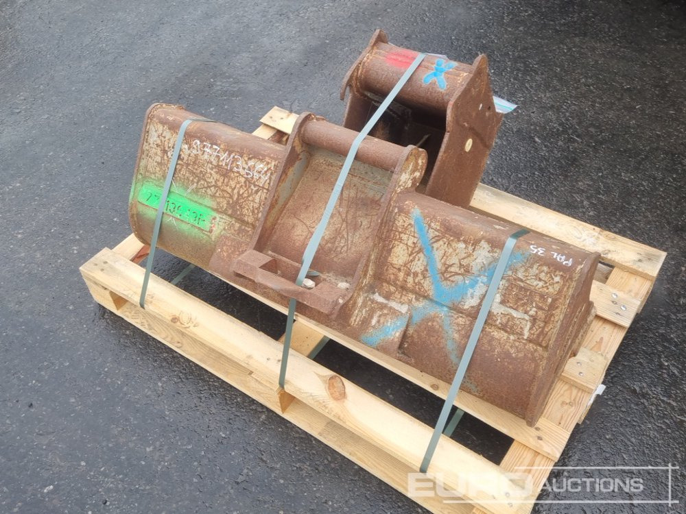 10" Digging, 40" Ditching Buckets - Construction equipment: picture 4 10" Digging, 40" Ditching Buckets - Construction equipment: picture 4