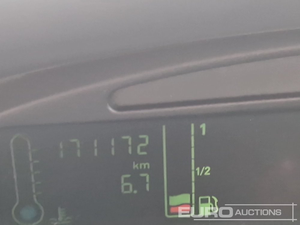 Car 2004 Citroen Xsara Picasso: picture 20
