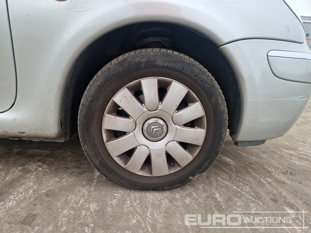 Car 2004 Citroen Xsara Picasso: picture 11