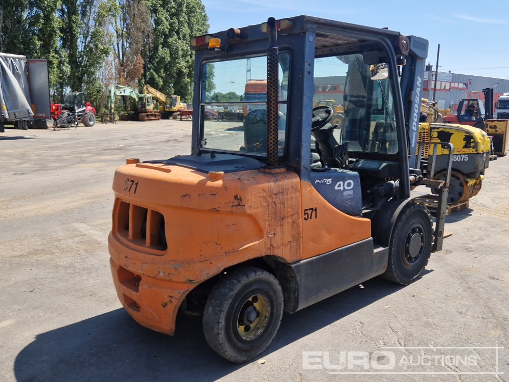 2008 Doosan D40SC5 - Forklift: picture 4 2008 Doosan D40SC5 - Forklift: picture 4