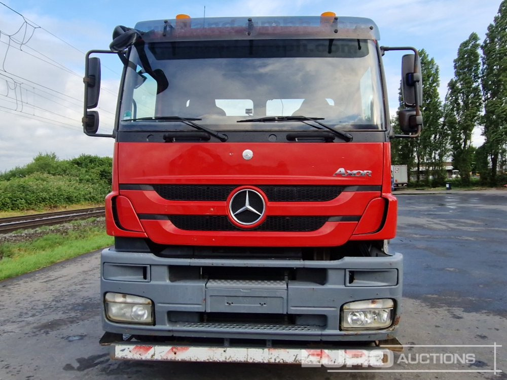 Hook lift truck 2011 Mercedes Benz AXOR 2540: picture 8