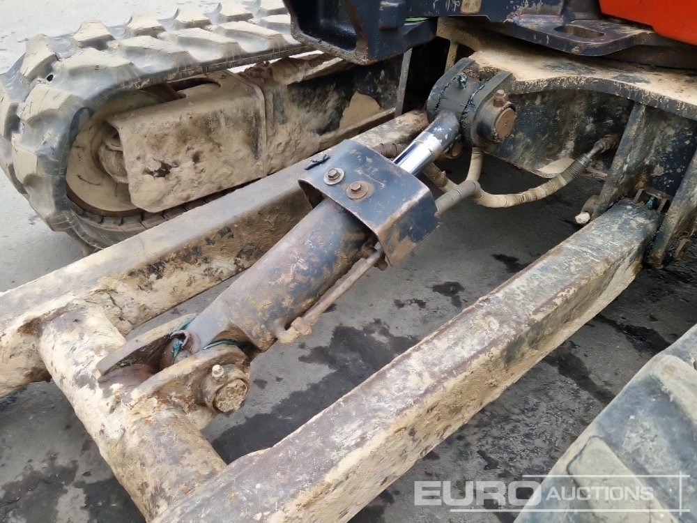 Mini excavator 2014 Kubota KX101-3A3: picture 30