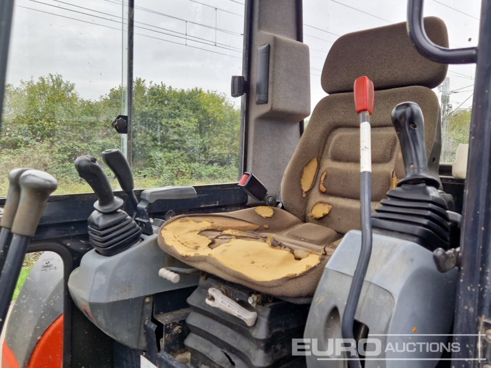 Mini excavator 2014 Kubota KX101-3A3: picture 32