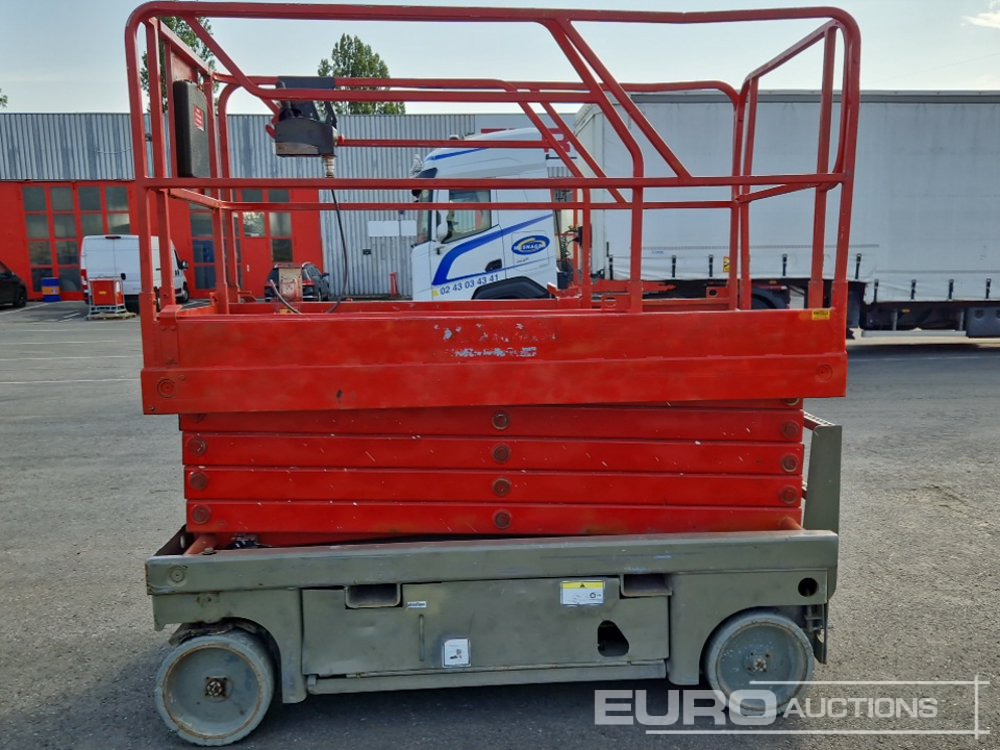 2015 Haulotte Compact 12 - Aerial platform: picture 5 2015 Haulotte Compact 12 - Aerial platform: picture 5