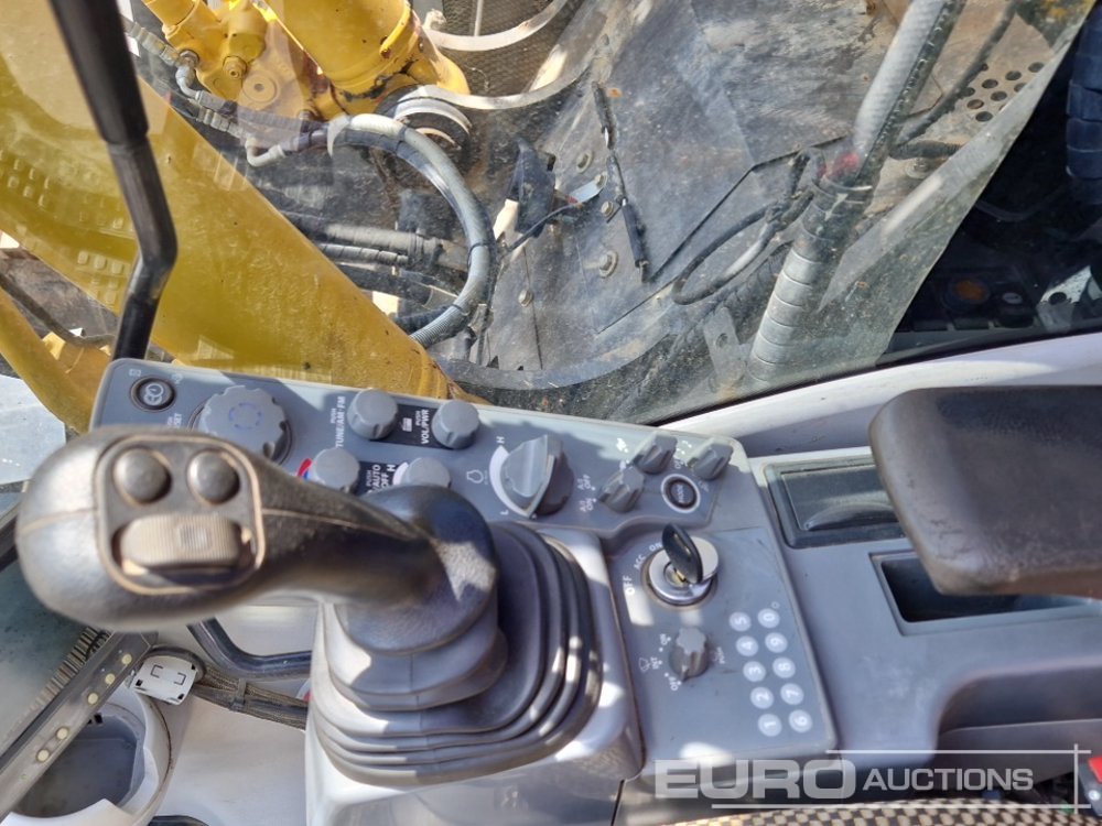 Crawler excavator 2016 Hitachi ZX225USLC-5B: picture 45