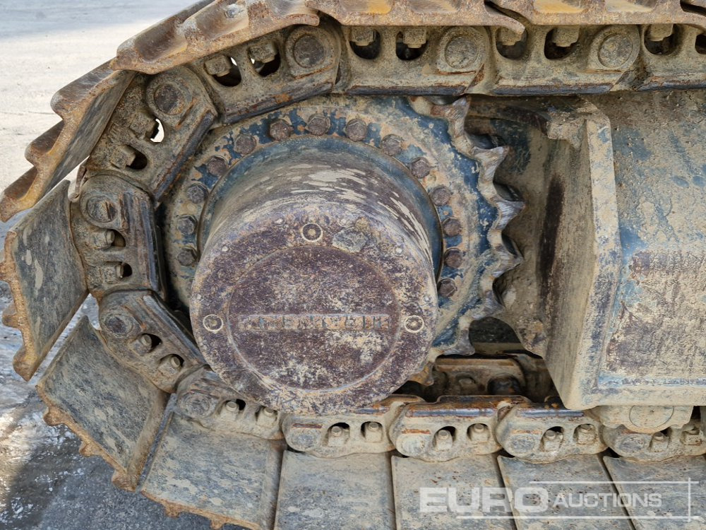 Crawler excavator 2017 Liebherr R946: picture 9