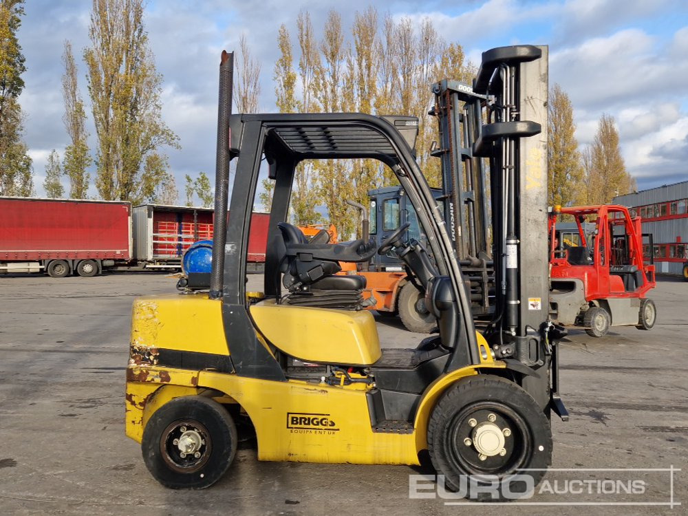 2018 Yale GLP35VX - LPG forklift: picture 5 2018 Yale GLP35VX - LPG forklift: picture 5