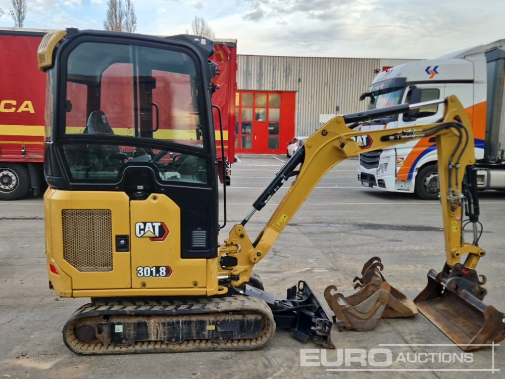 2022 CAT 301.8 - Mini excavator: picture 5 2022 CAT 301.8 - Mini excavator: picture 5