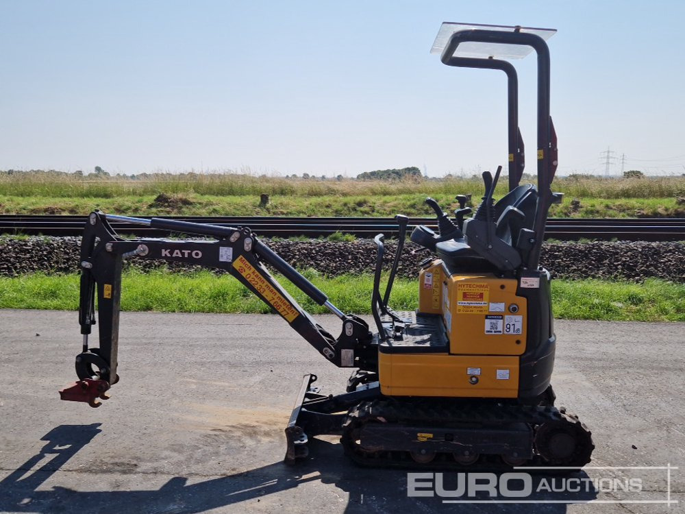 2022 Kato 12VXE - Mini excavator: picture 2 2022 Kato 12VXE - Mini excavator: picture 2