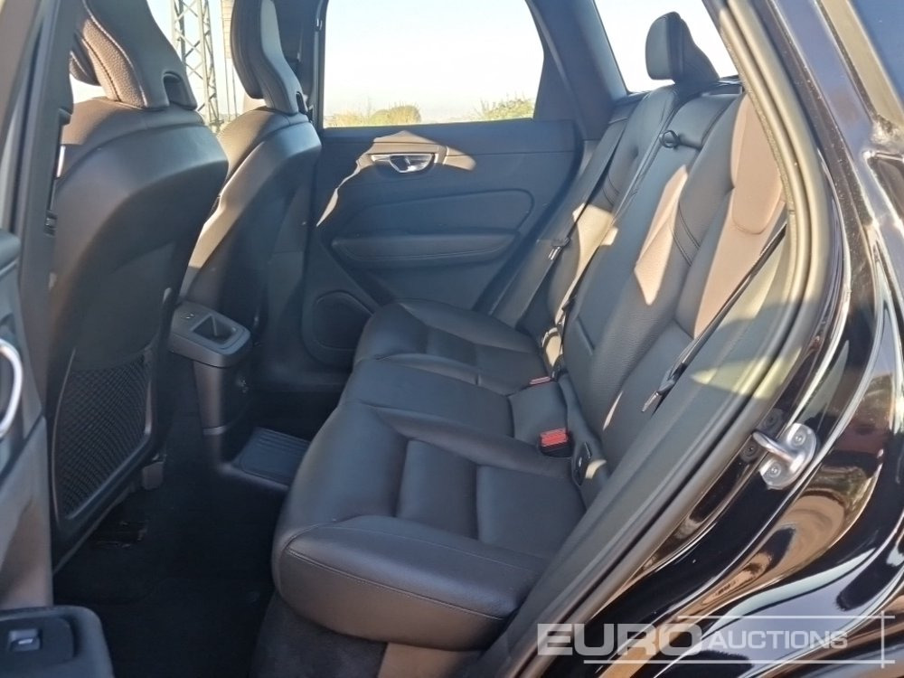 Car 2023 Volvo XC60: picture 25