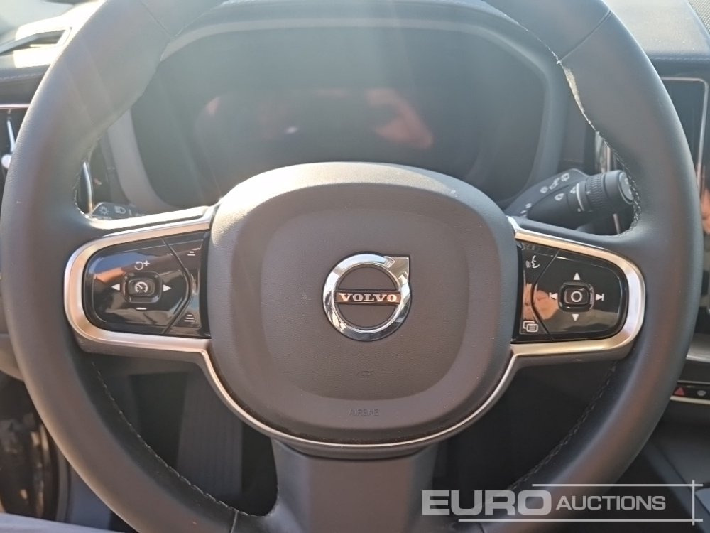 Car 2023 Volvo XC60: picture 39