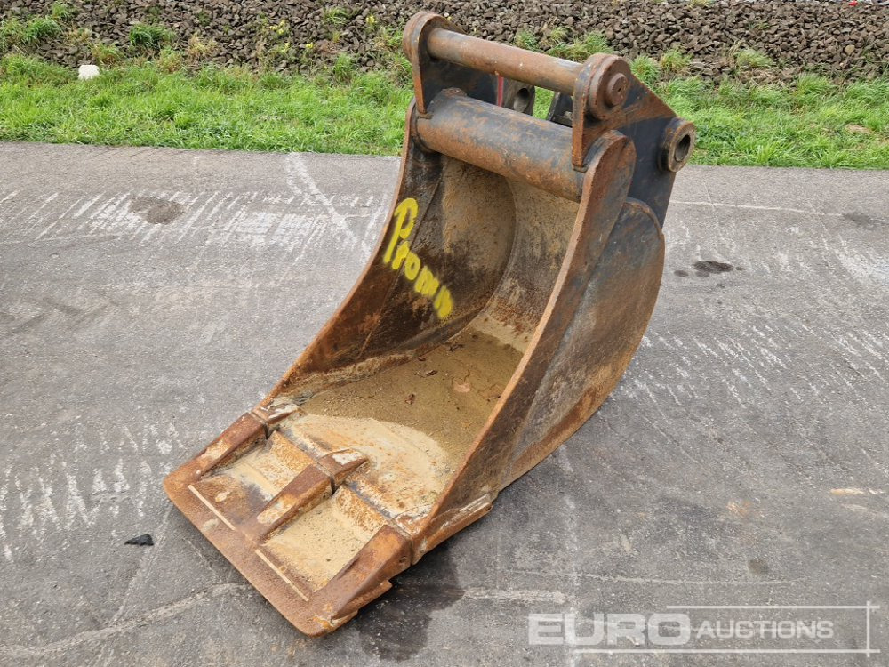 26" Digging Bucket to suit Liebherr A914 - Bucket: picture 1 26" Digging Bucket to suit Liebherr A914 - Bucket: picture 1