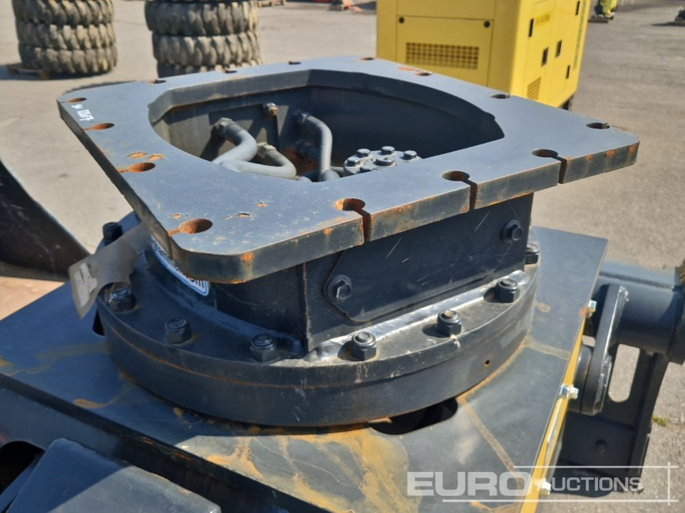 2022 Mustang GRP1500 - Attachment for Excavator: picture 5 2022 Mustang GRP1500 - Attachment for Excavator: picture 5