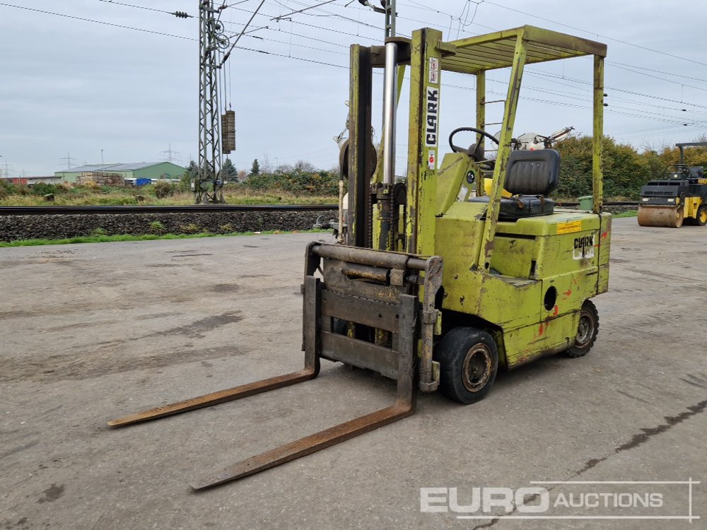 Clark H500V30PD - Forklift: picture 1 Clark H500V30PD - Forklift: picture 1
