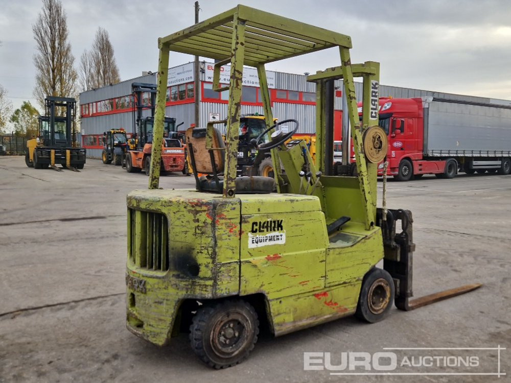 Clark H500V30PD - Forklift: picture 4 Clark H500V30PD - Forklift: picture 4