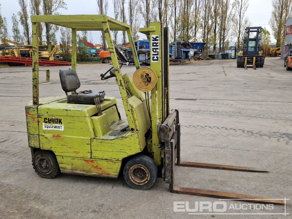 Clark H500V30PD - Forklift: picture 5 Clark H500V30PD - Forklift: picture 5