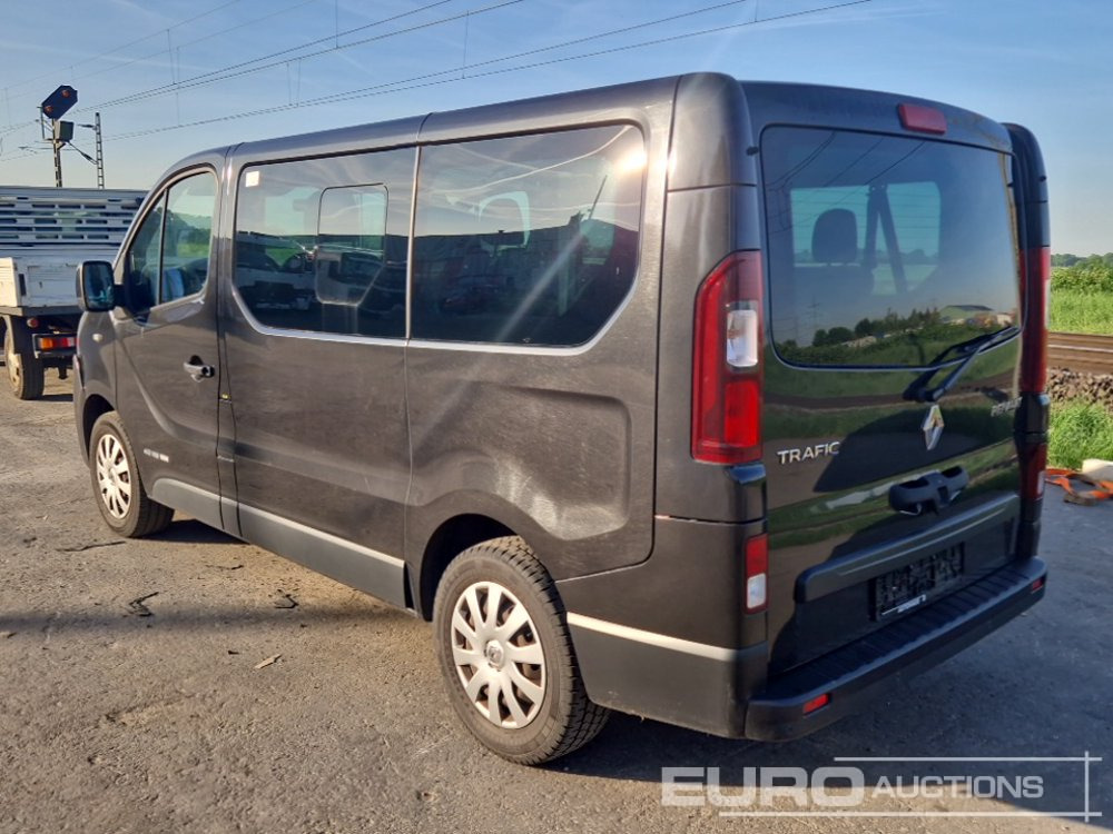 2017 Renault Traffic - Commercial vehicle: picture 3 2017 Renault Traffic - Commercial vehicle: picture 3