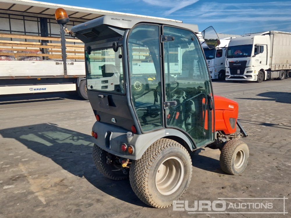 Hako 4WD Compact Tractor (No Drive Shaft) - Mini tractor: picture 4 Hako 4WD Compact Tractor (No Drive Shaft) - Mini tractor: picture 4