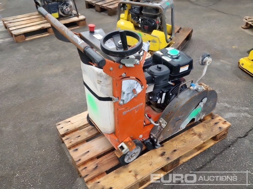 Husqvarna FS400LV - Asphalt machine: picture 3 Husqvarna FS400LV - Asphalt machine: picture 3