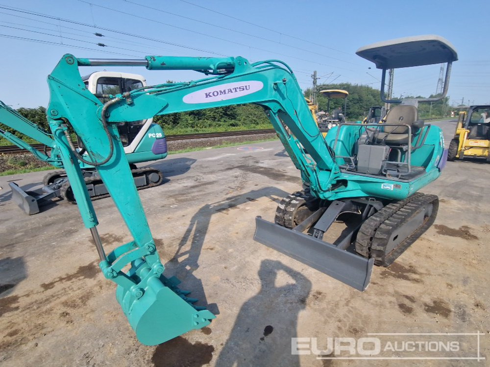 Komatsu PC15-3 - Mini excavator: picture 1 Komatsu PC15-3 - Mini excavator: picture 1