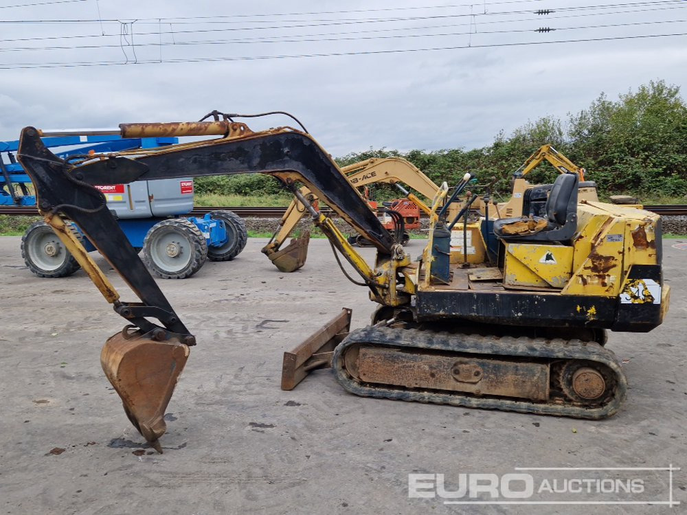 Komatsu PC15 - Mini excavator: picture 2 Komatsu PC15 - Mini excavator: picture 2