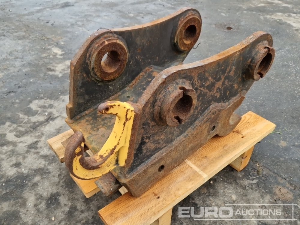 MS08 Quick hitch to suit Kubota KX080-3 - Quick coupler: picture 1 MS08 Quick hitch to suit Kubota KX080-3 - Quick coupler: picture 1