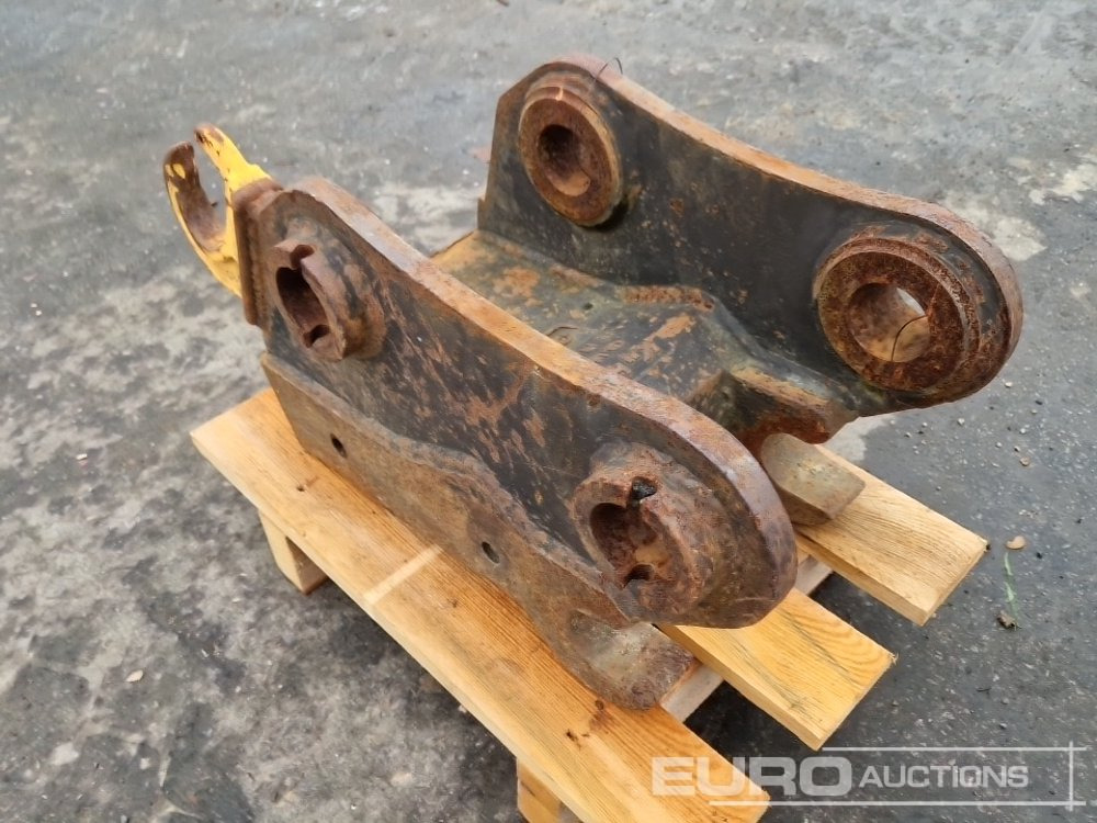 MS08 Quick hitch to suit Kubota KX080-3 - Quick coupler: picture 2 MS08 Quick hitch to suit Kubota KX080-3 - Quick coupler: picture 2