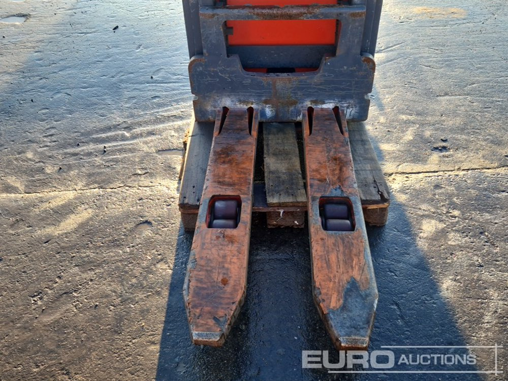 2019 Linde L14C - Material handling equipment: picture 5 2019 Linde L14C - Material handling equipment: picture 5