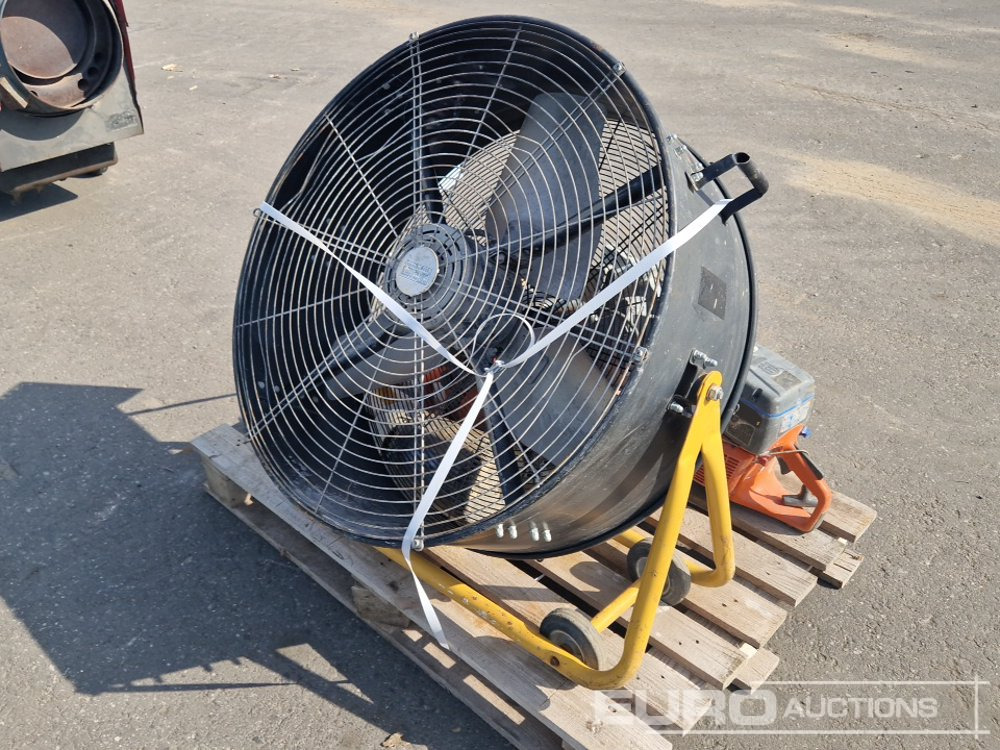Pallet of Husqvarna Handheld Petrol Saws (3 of), Weda10 Submersible Pump, Master DF30P Electric Fan - Construction equipment: picture 3 Pallet of Husqvarna Handheld Petrol Saws (3 of), Weda10 Submersible Pump, Master DF30P Electric Fan - Construction equipment: picture 3