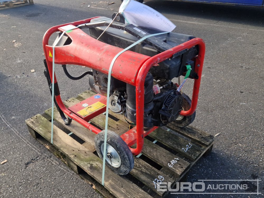 SDMO PERFORM 6500 XL - Generator set: picture 4 SDMO PERFORM 6500 XL - Generator set: picture 4