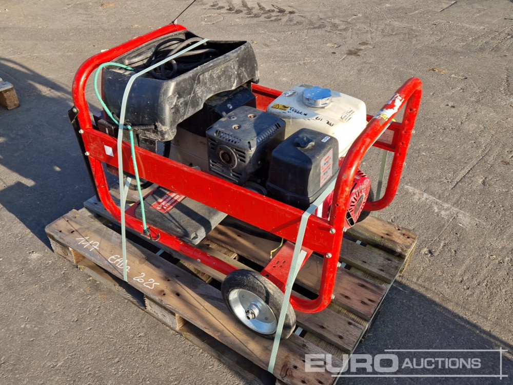 SDMO VX200-4H - Generator set: picture 4 SDMO VX200-4H - Generator set: picture 4