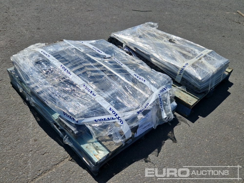 500mm Steel Track Plates to suit Volvo EC140/145 - Spare parts for Excavator: picture 1 500mm Steel Track Plates to suit Volvo EC140/145 - Spare parts for Excavator: picture 1