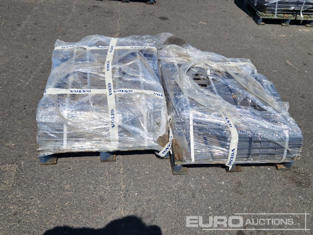 500mm Steel Track Plates to suit Volvo EC140 - Spare parts for Excavator: picture 3 500mm Steel Track Plates to suit Volvo EC140 - Spare parts for Excavator: picture 3