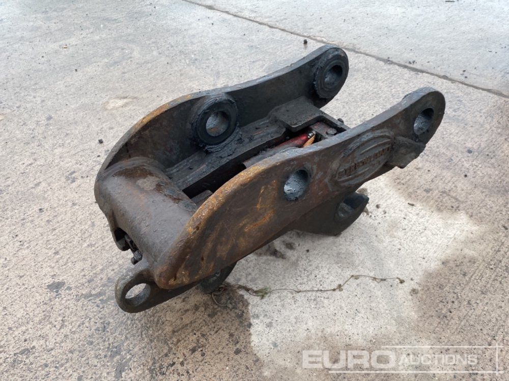 Strickland Hydraulic Quick Hitch 65mm Pin to suit 13 Ton Excavator - Quick coupler: picture 3 Strickland Hydraulic Quick Hitch 65mm Pin to suit 13 Ton Excavator - Quick coupler: picture 3