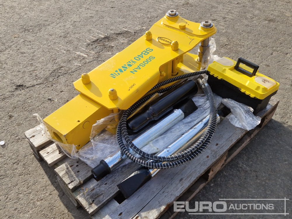 Unused 2025 Soosan SB40 - Hydraulic hammer: picture 3 Unused 2025 Soosan SB40 - Hydraulic hammer: picture 3