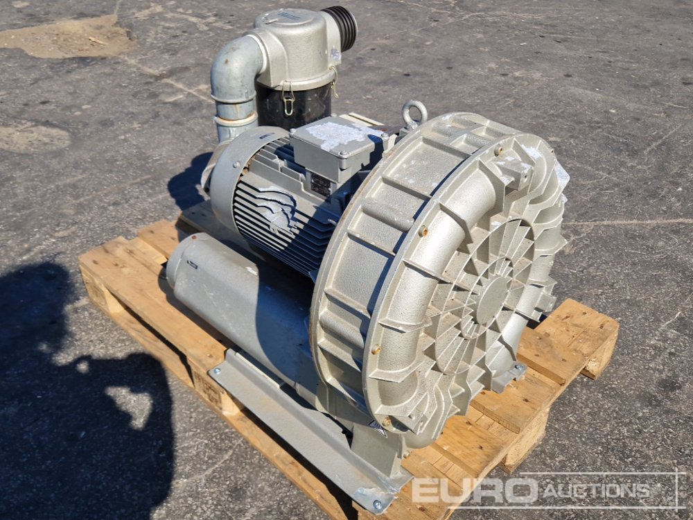 Vacuum Pump - Construction equipment: picture 2 Vacuum Pump - Construction equipment: picture 2