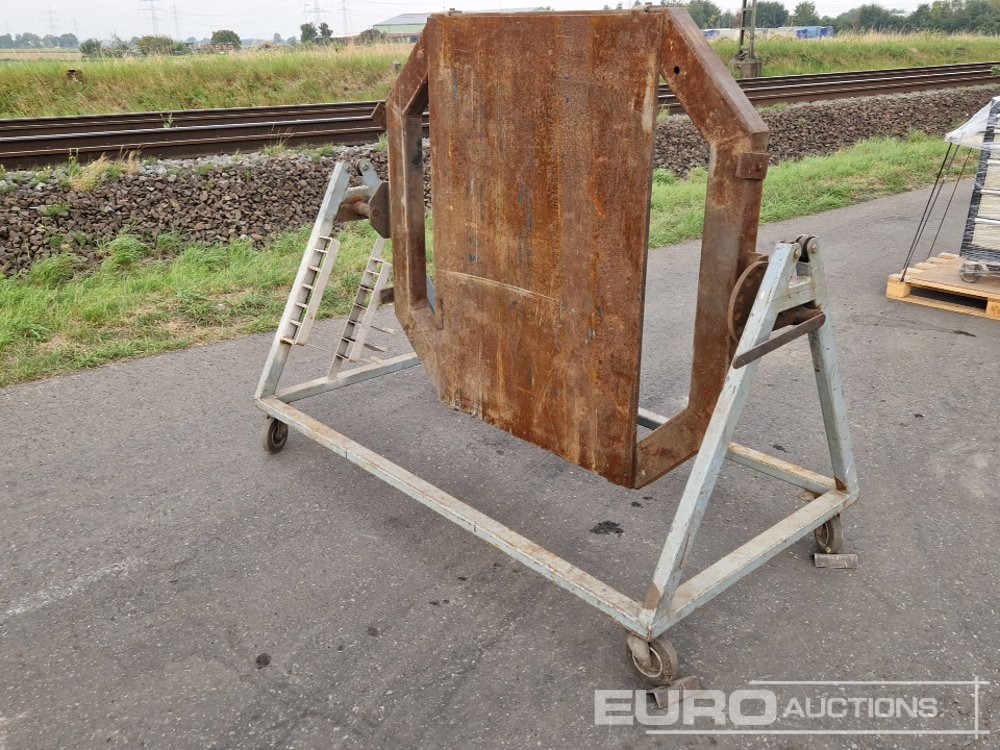 Welding Table - Construction equipment: picture 1 Welding Table - Construction equipment: picture 1