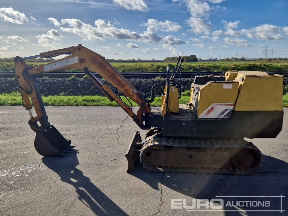 Yanmar YB10-2 - Mini excavator: picture 2 Yanmar YB10-2 - Mini excavator: picture 2