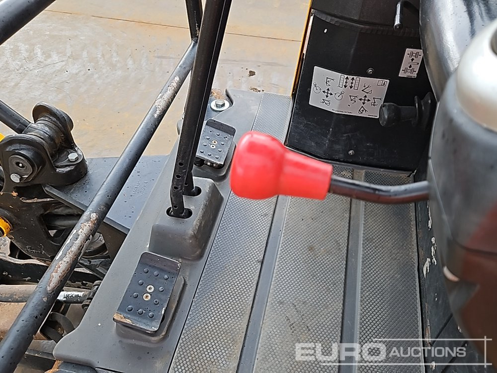 Mini excavator 2020 JCB 16C-1 T3: picture 37