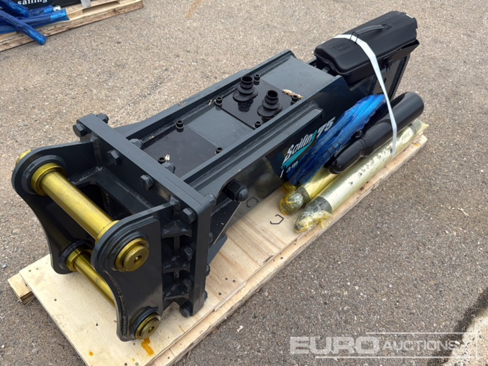 Unused Sailing 75 - Attachment for Excavator: picture 1 Unused Sailing 75 - Attachment for Excavator: picture 1