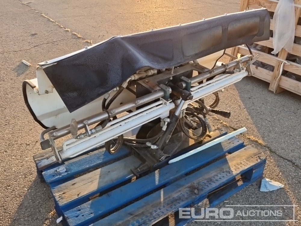 Ausa Sweeper Attachment for Ausa Dumper - Construction equipment: picture 4 Ausa Sweeper Attachment for Ausa Dumper - Construction equipment: picture 4